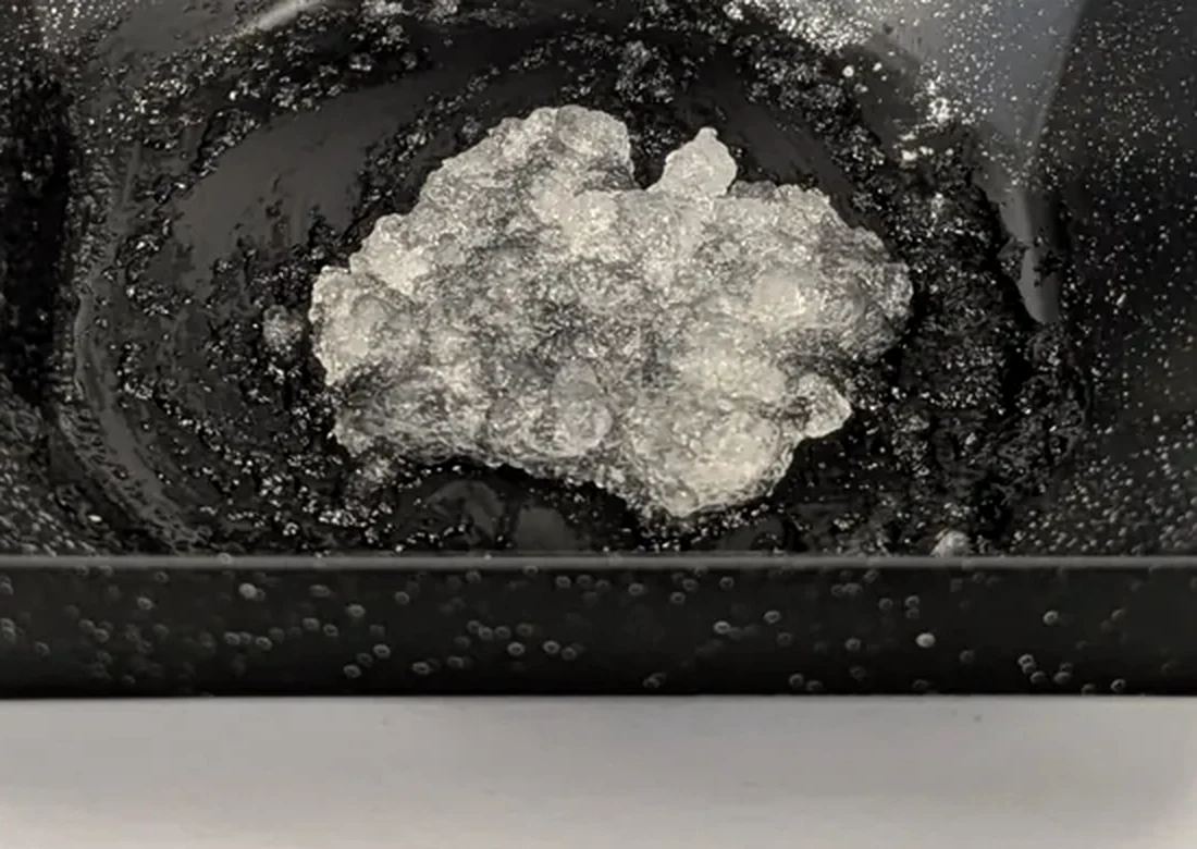 Dasselbe Hydrogel, gequollen und entquollen
